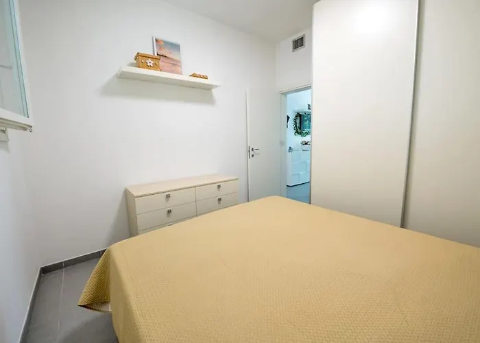 Halaveli Llido Degli Estensi