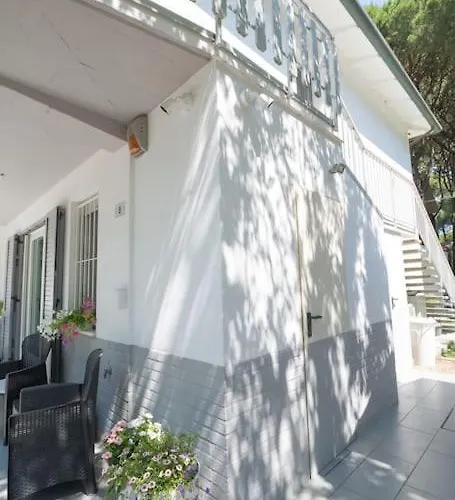 Halaveli Holiday home *