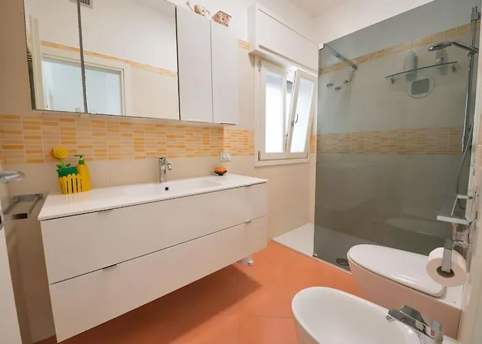 Halaveli Holiday home *